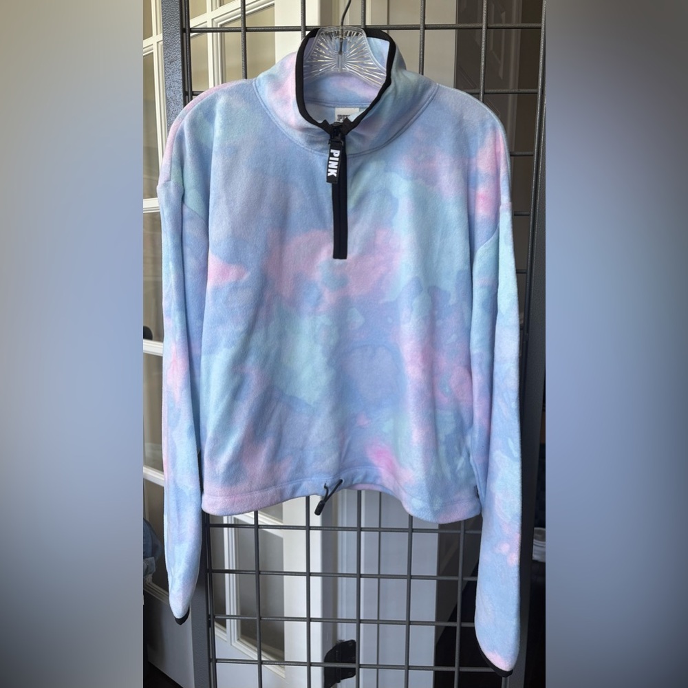VS PINK NWT fleece lightweight pullover Size L half zip neck, pockets
